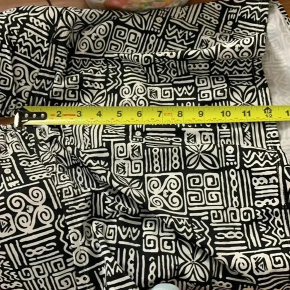 Collection by Catalina Black & White Tankini Top w Adjustable Straps - Picture 9 of 10